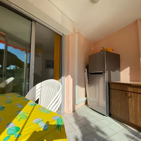 Sol-y-days Mathilde, Agreable En Rez-de-jardin Avec Parking Et Un Acces Direct A La