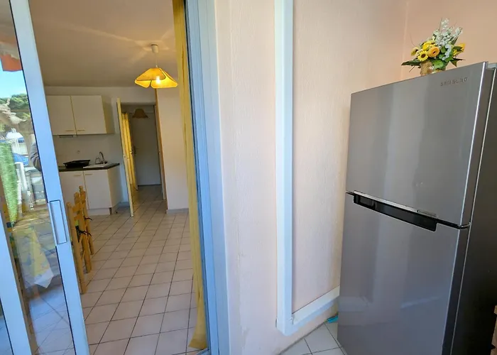 Apartamento Sol-y-days Mathilde, En Rez-de-jardin Avec Parking Et Un Accès Direct à La